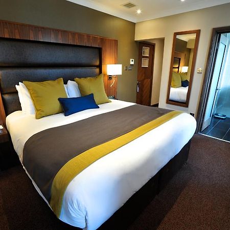 Frensham Pond Country House Hotel & Spa Farnham  Bagian luar foto