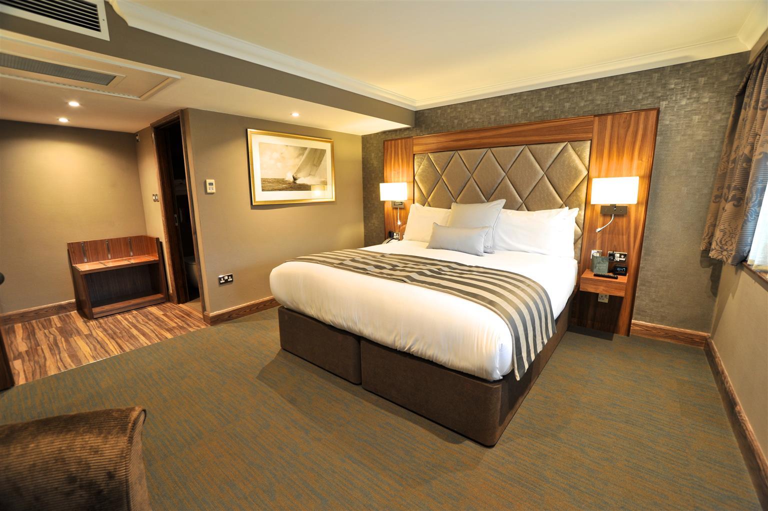 Frensham Pond Country House Hotel & Spa Farnham  Bagian luar foto