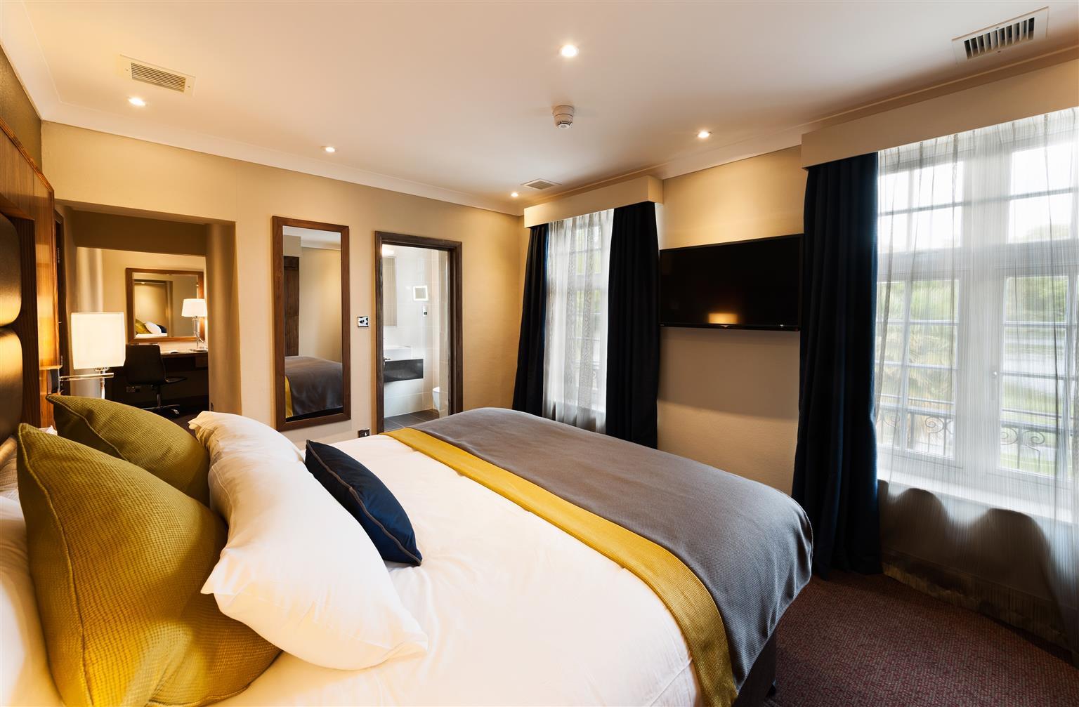 Frensham Pond Country House Hotel & Spa Farnham  Bagian luar foto