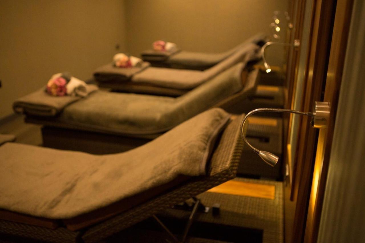Frensham Pond Country House Hotel & Spa Farnham  Bagian luar foto